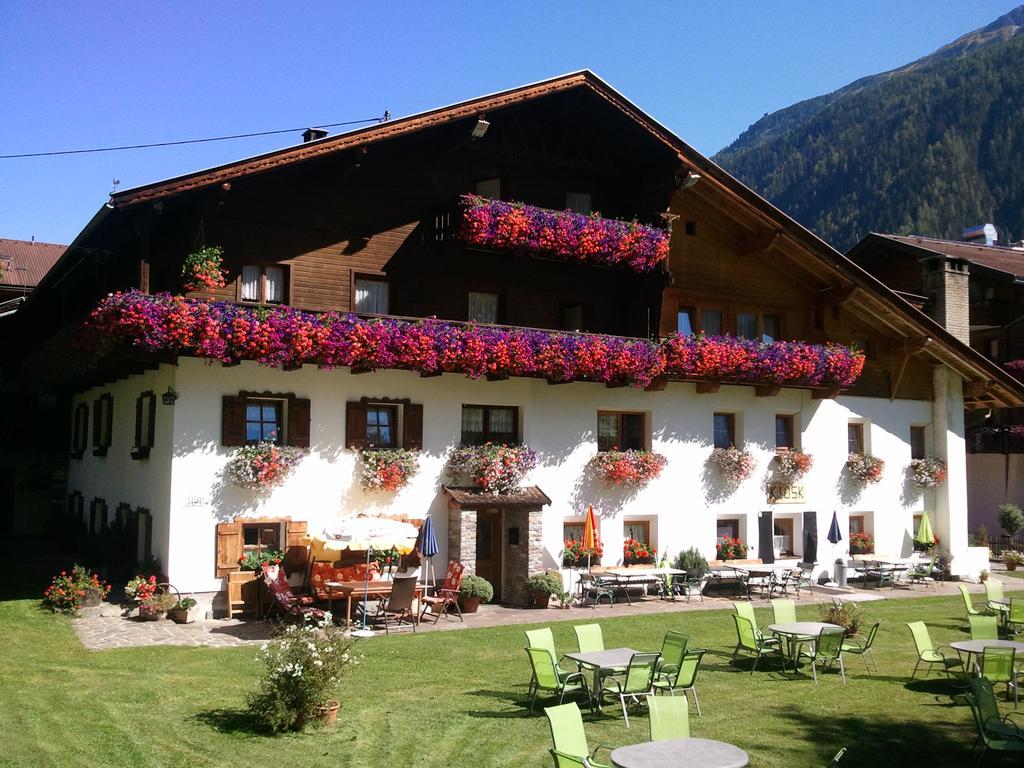 Pension Holzknechthof Am See Neustift im Stubaital Exterior photo