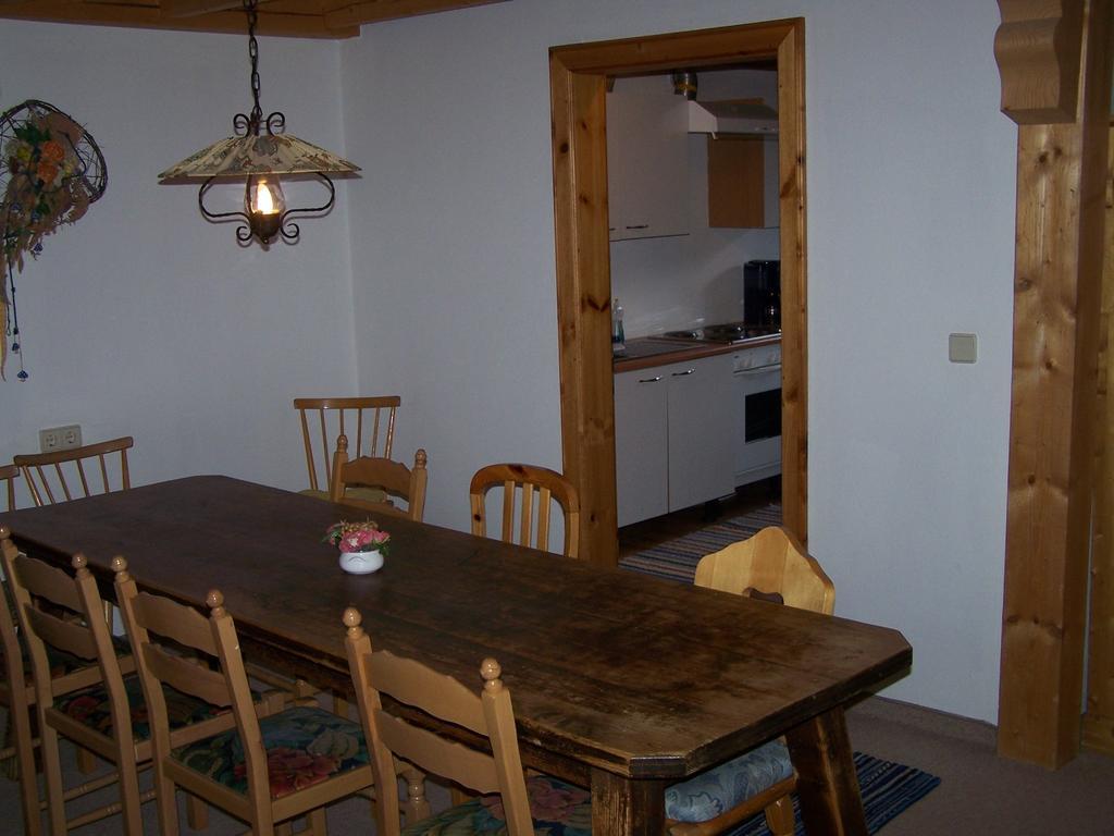 Pension Holzknechthof Am See Neustift im Stubaital Room photo
